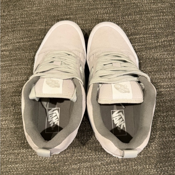 Vans Light Gray & silver Knu Skool Skate Sneakers - Picture 5 of 8